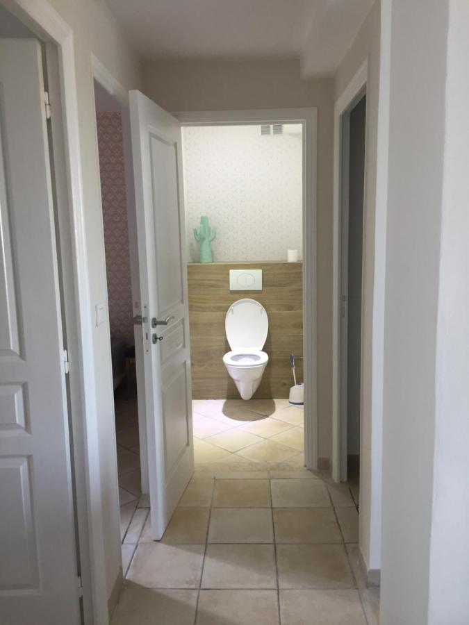 Vacances idéales limite Sanary sur mer !! logement partagé shared apartment Ollioules Exterior foto